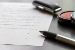 離婚協議書と印鑑とペン